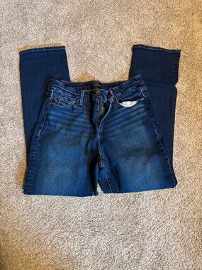 Women’s Dark Wash Blue Jeans - Classic Straight Leg